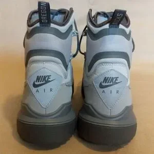 Nike | Shoes | 28 Oregon Ducks Football Team Issued Nike Air 